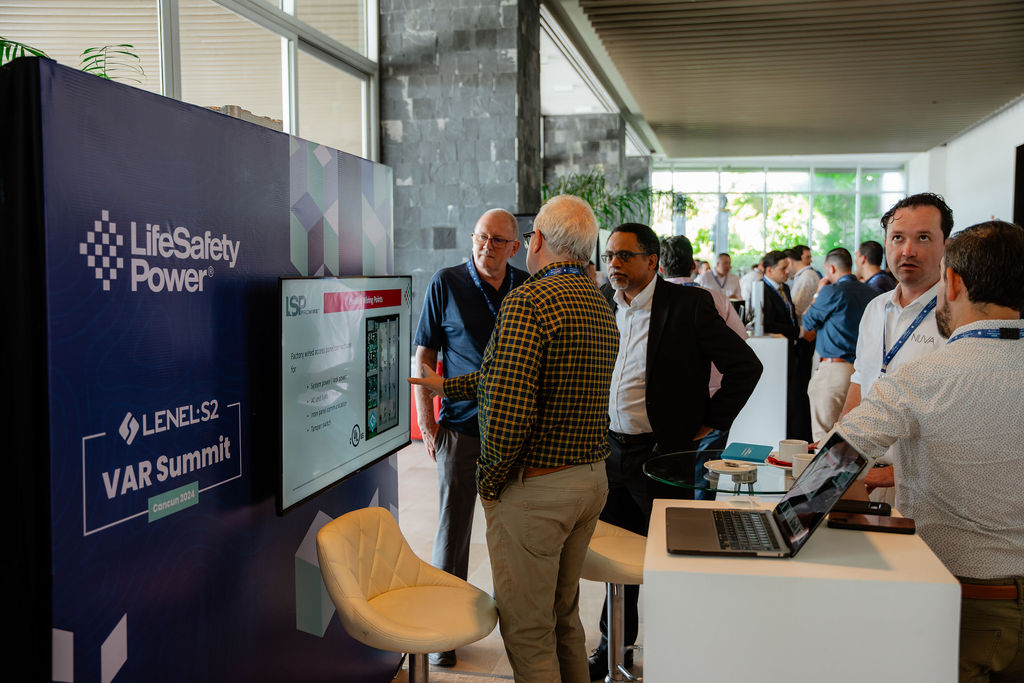 a172dc20e0536c6bce6af356391c3080-xlarge